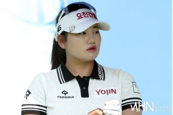 [mhn포토] 노승희, 역전 우승 잔뜩 기대 < 포토뉴스 < 골프 < 스포츠 < 기사본문 - MHNsports / MHN스포츠 [mhn포토] 노승희, 역전 우승 잔뜩 기대
