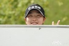 [mhn포토] 빼꼼 유현조, 루키 시즌 2승 노려요 < 포토 < 연예 < 기사본문 - MHN / 엠에이치앤 [mhn포토] 빼꼼 유현조, 루키 시즌 2승 노려요 - MHN... 