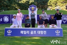 주식회사 투에이치패밀리 | [mhn포토] 패밀리 골프 대항전, 부녀 대항전 포토 타임 < 포토 < 스포츠 < 기사본문 - MHN / 엠에이치앤 [mhn포토] 패밀리 골프 대항전, 부녀...