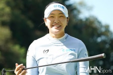 [mhn포토] 유현조, 시즌 2승은 하이트진로 챔피언십 < 포토 < 스포츠 < 기사본문 - MHN / 엠에이치앤 [mhn포토] 유현조, 시즌 2승은 하이트진로... 