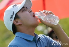 [mhn포토] 장유빈 '연속 우승 갈증~' < 포토 < 스포츠 < 기사본문 - MHNsports / MHN스포츠 [mhn포토] 장유빈 '연속 우승 갈증~'