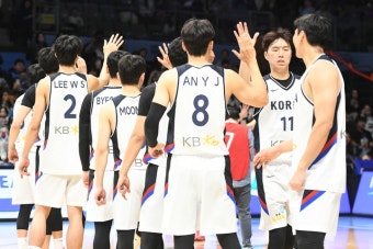 '이현중 더블더블' 한국, 안방서 한 수 아래 인도네시아에 진땀승...... Sports '이현중 더블더블' 한국, 안방서 한 수 아래 인도네시아에...