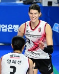 블로킹 7-2, 서브 5-1...정관장, 갈 길 바쁜 IBK 7연승 막았다...한국전력 5연패 탈출 (종합) < 배구 < 스포츠 < 기사본문 - MHN / 엠에이치앤... 
