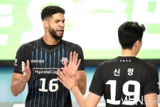 [mhn포토] 레오, 아직 끝나지 않았다 < 포토뉴스 < 배구 < 스포츠... MHN / 엠에이치앤 [mhn포토] 레오, 아직 끝나지 않았다 - MHN / 엠에이치앤