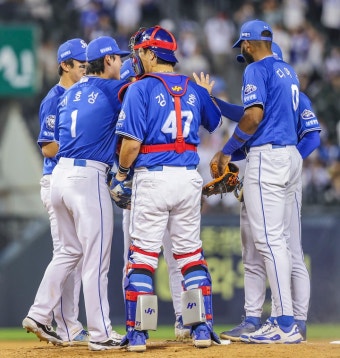 투런포 쾅! 김태훈 '신의 역전타' 한 수→ 3,649일 만의 파란! 삼성, 10년 만에 7연승 < KBO < 국내야구 < 스포츠 < 기사본문 - MHN / 엠에이치앤...