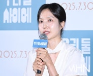 [포토] 김시은 우리 둘 사이에 은진 < 영화시사회 < 포토 < 연예... MHN / 엠에이치앤 [포토] 김시은 우리 둘 사이에 은진 - MHN / 엠에이치앤