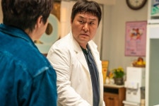 의사, 약사, 토르...좀비딸 윤경호 근처도 못 갈 직업, 부모님 좋아하실 듯 [현장] < 국내뉴스 < 영화 < 연예 < 기사본문 - MHN / 엠에이치앤 의사... 