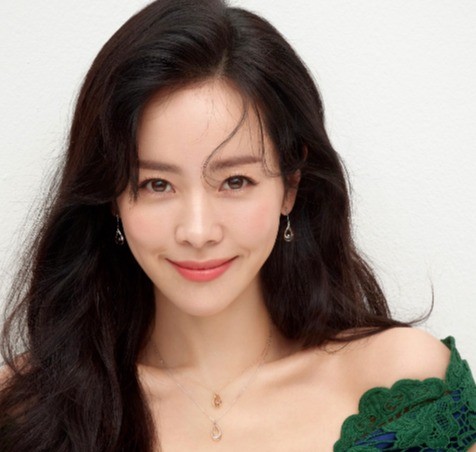 한지민X잔나비 최정훈, 열애 공식 인정...연인으로 함께하는 시작