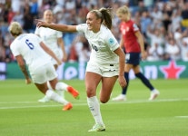 Womens Euro 2022: England hit Norway for eight to make it two wins from two | FourFourTwo Womens Euro 2022: England hit Norway... 