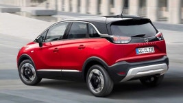 2021 Opel Crossland Debuts With Updated Look, New Tech