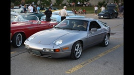 Porsche 928