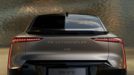 DS N°8 revealed: Electric flagship launches with three motors
