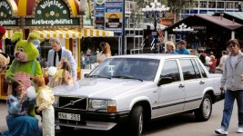 Volvo 740 | Motor1.com Photos