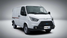 JMC Teshun Touring EV Is A 1980s Ford Transit With Storm Trooper Face