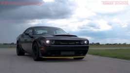 Hennessey HPE1200 Dodge Challenger Demon | Motor1.com Photos