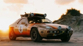 Porsche 928 Surfari: Poland project for surfers