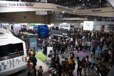 만트럭버스, 부산서 3.5톤급 중소형 카고트럭 亞 최초 공개 < 모터쇼 < 자동차 < 기사본문 - 모터그래프코리아 만트럭버스, 부산서 3.5톤급 중소형... 