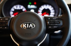 모닝 어반, 부정하려 해도 경차는 경차다 |