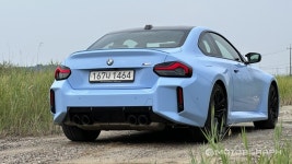 BMW M2, 대체 불가능한 460마력의 악동 [시승기] < 리뷰 < 자동차... 모터그래프코리아 BMW M2, 대체 불가능한 460마력의 악동 [시승기]