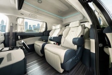 노블클라쎄 L9, 신형 카니발 기반 고급 리무진 등장 < 새 모델 < 자동차... 모터그래프코리아 노블클라쎄 L9, 신형 카니발 기반 고급 리무진 등장