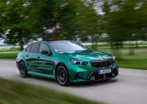 짜증도 났어 < 뉴스 < 자동차 < 기사본문 - 모터그래프코리아 BMW M 사장, M5 무게 정보부터 공개한 것 실수... 짜증도 났어