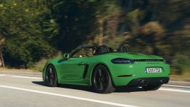 포르쉐 718, 전기화 파워트레인 사용할까? < 뉴스 < 기사본문 - 모터플렉스 MOTORPLEX 포르쉐 718, 전기화 파워트레인 사용할까?