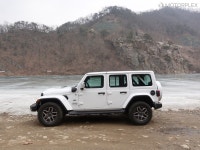 [모플시승] 지프 랭글러 4XE, 또 하나의 한계를 넘은 오프로더 < CAR... [모플시승] 지프 랭글러 4XE, 또 하나의 한계를 넘은 오프로더