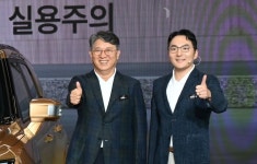 KG모빌리티 3인 대표이사 체제, 위기 처한 이유는? < CAR PHOTO < 이슈&테마 < 기사본문 - 모터플렉스 MOTORPLEX KG모빌리티 3인 대표이사... 