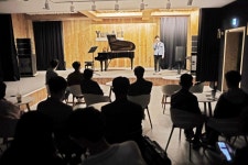 [수원시청] [인계동] 윤아트홀&카페. 인계동 유일 최상급 오디오 시스템 구비한 민간 공연장 | 중고악기 뮬