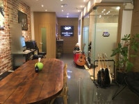 강남 신사동 가로수길에 위치한 럭셔리 스튜디오입니다. | 중고악기 뮬
