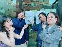 신촌 토요일 취미 기타 찾아요 보컬 실력은 프로구요!! | 중고악기 뮬