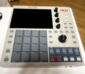AKAI MPC ONE 레트로 버전 판매합니다 | 중고악기 뮬