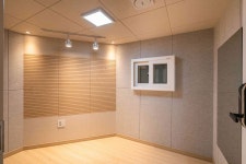 창 있는 작은방 큰방 공실 꽃이 항상 있는 지상 3층 5층 까치음악연습실 금천 // 시흥 / 안양 / 석수 / 관악 / 독산 / 광명 // 소하 / 하안//시흥대로... 