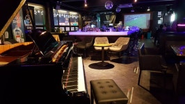 용인 수지구청역 라운지바에서 공연 해주실 공연팀 / 오픈마이크 모집합니다. | 중고악기 뮬