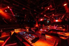 신사역 3번출구 도보 3분거리 잭리빈 클럽 (동시수용 1천명) | 중고악기 뮬