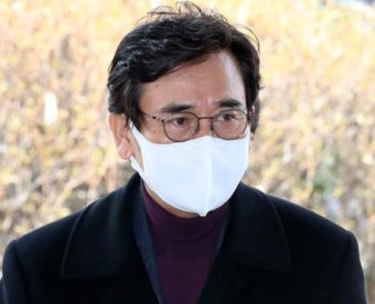 징역 1년 구형 유시민 