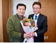 < 대구/경북 < 전국 < 기사본문 - 내외일보 경상북도지사 이철우, “공직자로서 최고의 보람 느끼게 해 줘 감사” !!