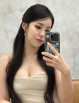 꼬북좌 브브걸 유정, 가슴골 강조한 섹시 드레스 입고 찰칵... 내외일보 꼬북좌 브브걸 유정, 가슴골 강조한 섹시 드레스 입고 찰칵 - 내외일보