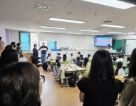 교실 문 활짝 열었다 하남 위례숲초등학교, 학부모와 함께 만든 특별한... 열었다 하남 위례숲초등학교, 학부모와 함께 만든 특별한 하루 - 내외일보
