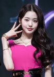 [포토] 아이브(IVE) 원영 도도한 눈빛 < 연예 < 연예·스포츠 < 기사본문 - 내외뉴스통신 [포토] 아이브(IVE) 원영 도도한 눈빛