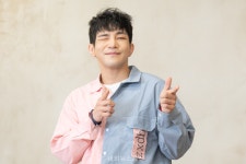 [포토] 플레이제이 빵야 빵야 < 연예 < 연예·스포츠 < 기사본문 - 내외뉴스통신 [포토] 플레이제이 빵야 빵야