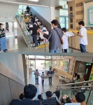 보은 관기초, 이야기가 있는 우쿨렐레 버스킹 < 충북 < 전국 < 기사본문 - 내외뉴스통신 보은 관기초, 이야기가 있는 우쿨렐레 버스킹