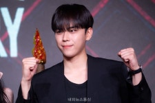 [포토] 김도훈 프로그램 많이 사랑해주세요 < 연예 < 연예·스포츠 < 기사본문 - 내외뉴스통신 [포토] 김도훈 프로그램 많이 사랑해주세요