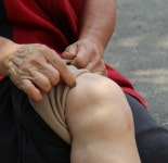 “남들은 경로잔치에 효도관광 한다는데..” < 주요뉴스 < 하병주가 만난 사람 < 사람들 < 기사본문 - 뉴스사천 “남들은 경로잔치에 효도관광... 