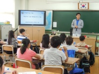 삼성초, 스승의 날 학부모 1일 명예교사 위촉 < 주요뉴스 < 우리학교소식 < 교육 < 기사본문 - 뉴스사천 삼성초, 스승의 날 학부모 1일 명예교사 위촉