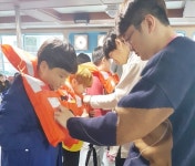 노산초, 유람선 타고 해상안전교육 < 우리학교소식 < 교육 < 기사본문 - 뉴스사천 노산초, 유람선 타고 해상안전교육