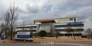 지역 기업·군부대 코로나19 유입 차단 ‘안간힘’ < 경제 < 기사본문 - 뉴스사천 지역 기업·군부대 코로나19 유입 차단 ‘안간힘’