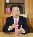 “버스 타고 마을이름 외워…진정성이 통했다” < 자치/행정 < 기사본문 - 뉴스사천 “버스 타고 마을이름 외워…진정성이 통했다”
