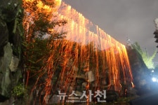 사천읍성 거닐며 문화의 향기를~ 사천문화재야행 개막 < 문화/스포츠 < 기사본문 - 뉴스사천 사천읍성 거닐며 문화의 향기를~ 사천문화재야행 개막