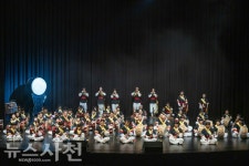 ‘하늘 보고 별을 따고 얼쑤~’ < 문화/스포츠 < 기사본문 - 뉴스사천 ‘하늘 보고 별을 따고 얼쑤~’